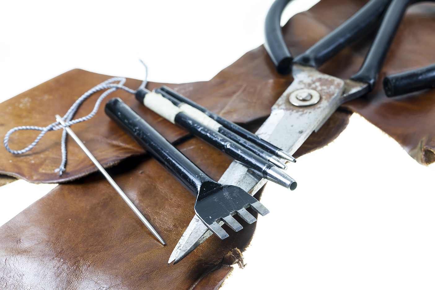 Werkzeug mit Leder